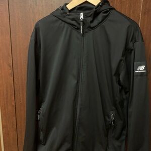 New Balance Men's Black Windbreaker Jacket size L